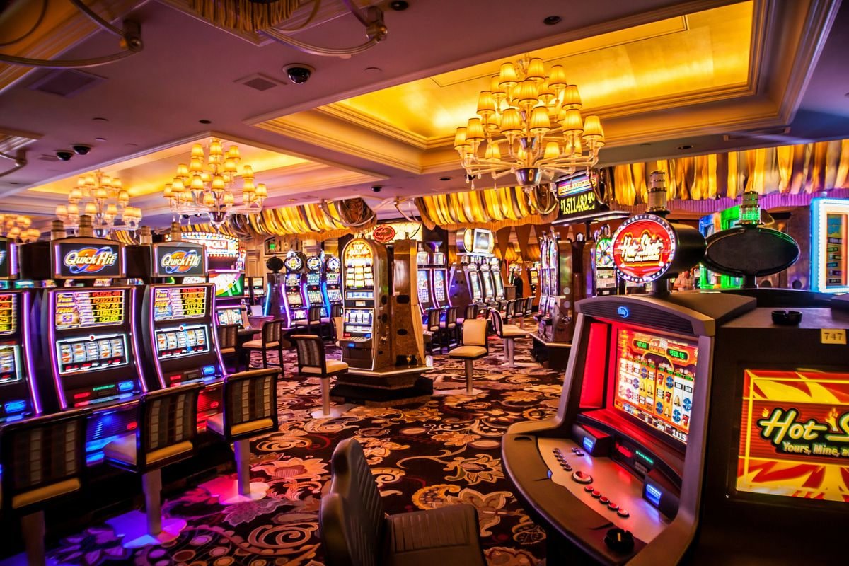 Sports betting coverage including basketball and football at me777 casino
