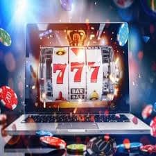 Filipino player browsing me777 casino sports section on a mobile phone